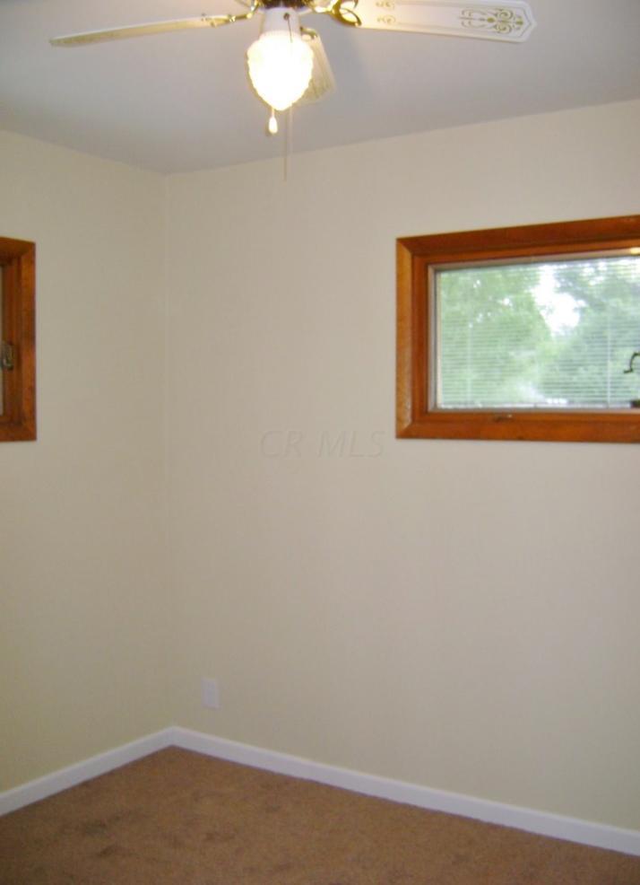 394 South Yearling Road Columbus, OH 43213 - Photo 10 of 28