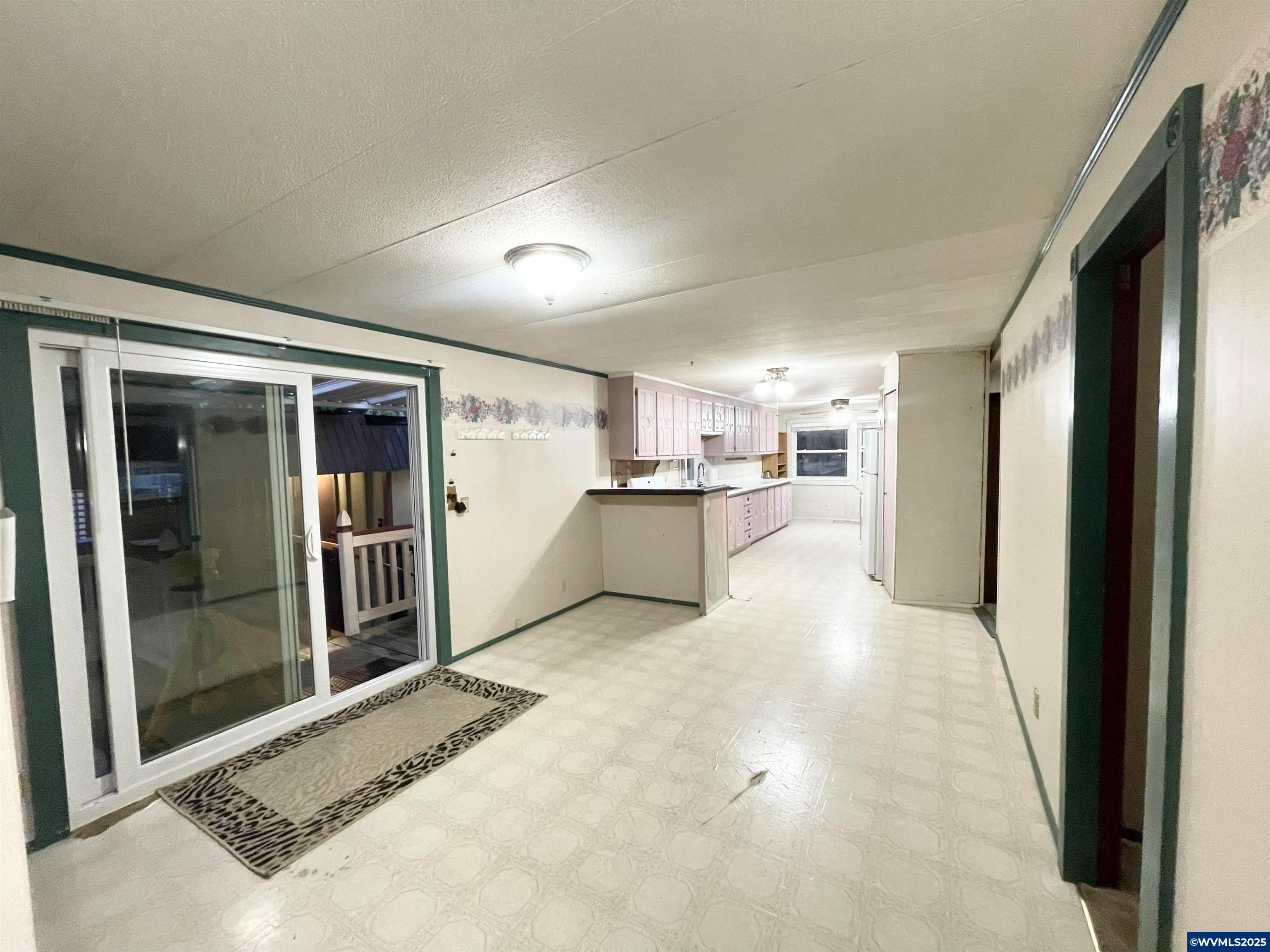 4915 Swegle Road Northeast, Unit 3 Salem, OR 97301 - Photo 10 of 50 Gallery Image 10