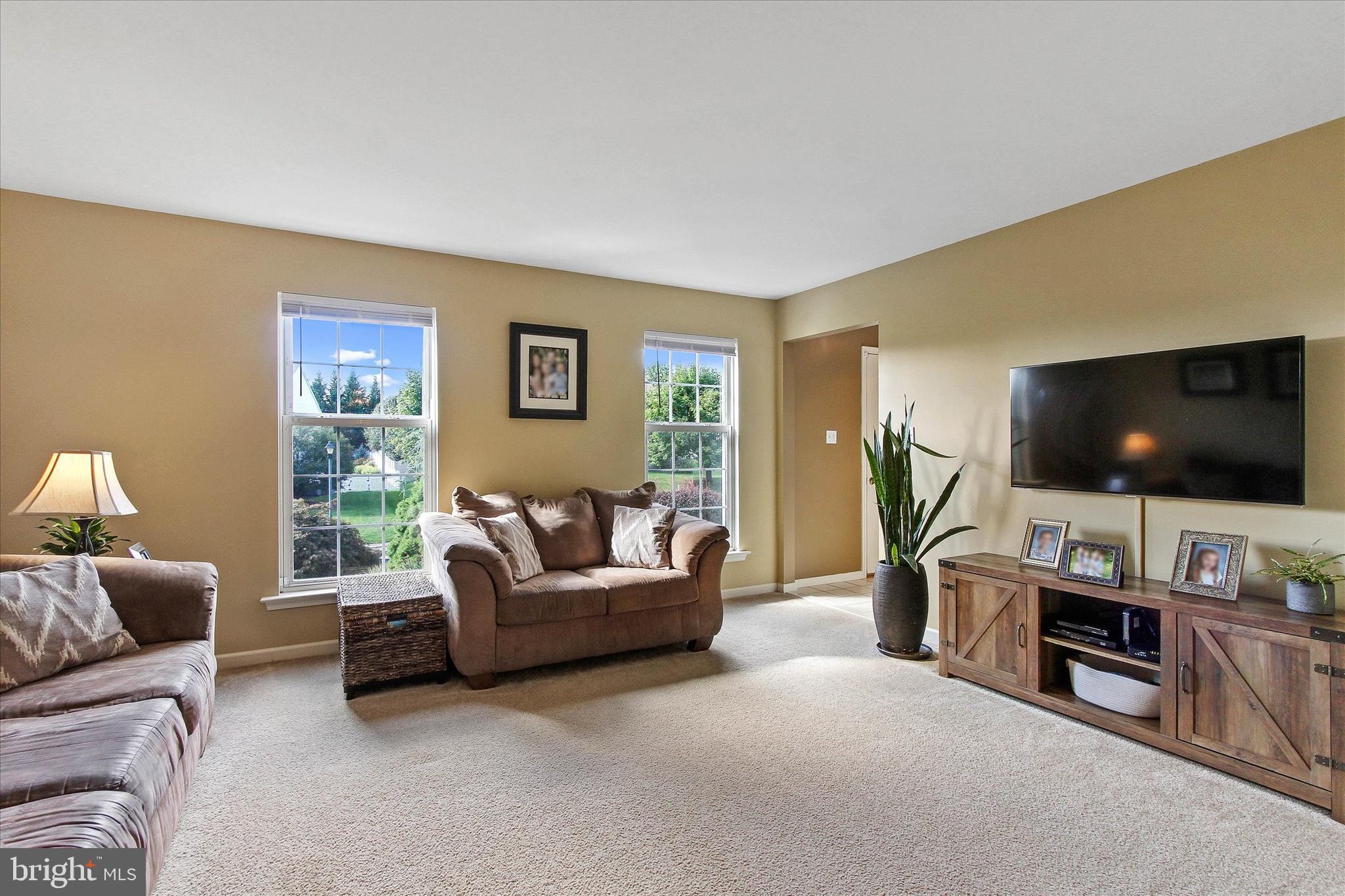 2595 Coldspring Road York, PA 17404 - Photo 3 of 28 Gallery Image 3