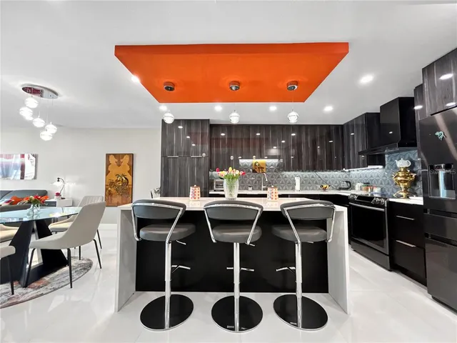 $485,000 | 101 South Gulfstream Avenue, Unit 9C, Sarasota, FL 34236