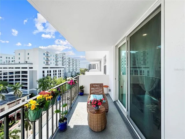 $485,000 | 101 South Gulfstream Avenue, Unit 9C, Sarasota, FL 34236
