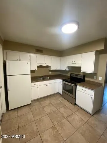 $1,295 | 2311 West Glenrosa Avenue, Unit 1, Phoenix, AZ 85015