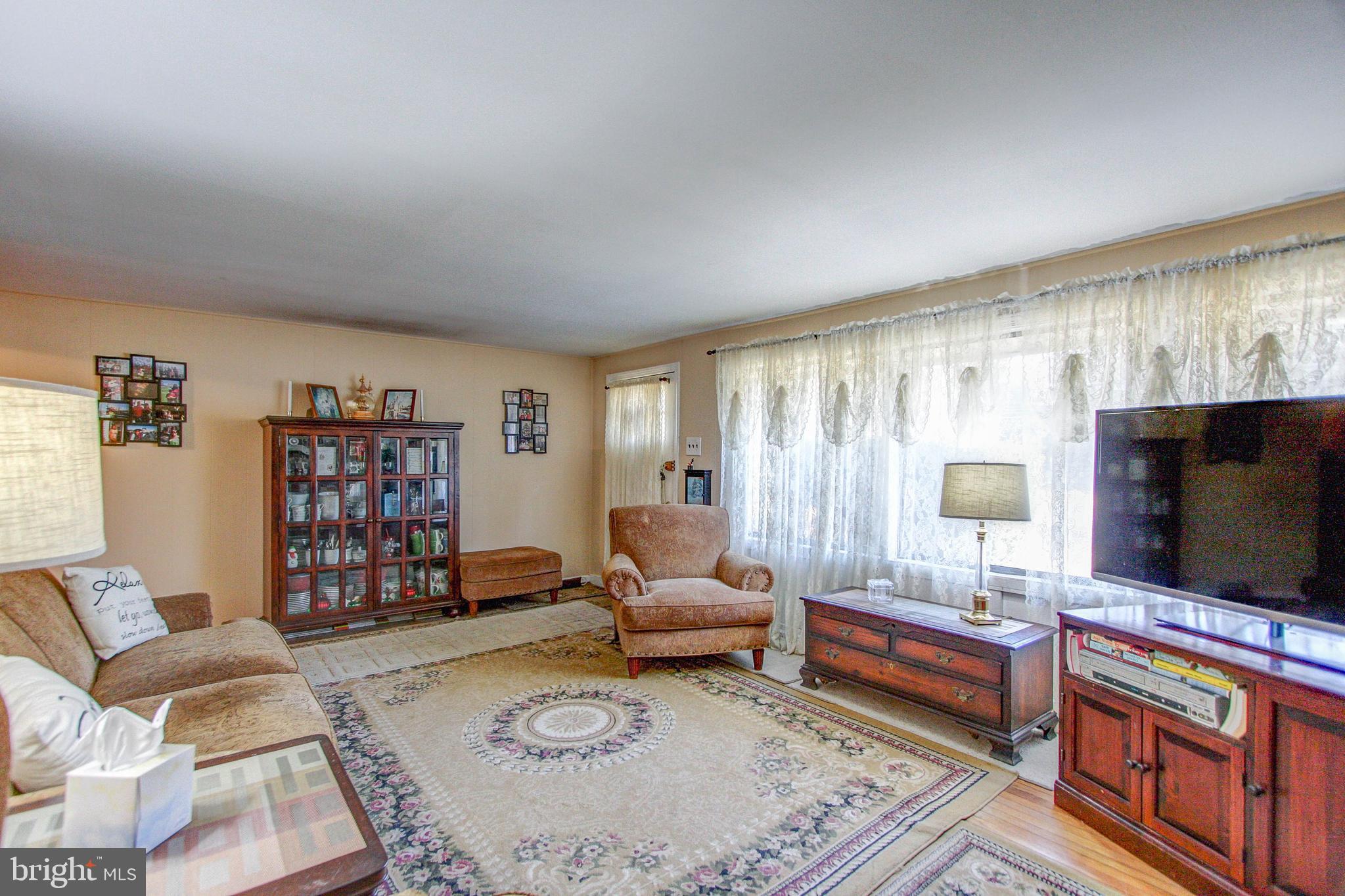 509 West County Line Road Hatboro, PA 19040 - Photo 6 of 28