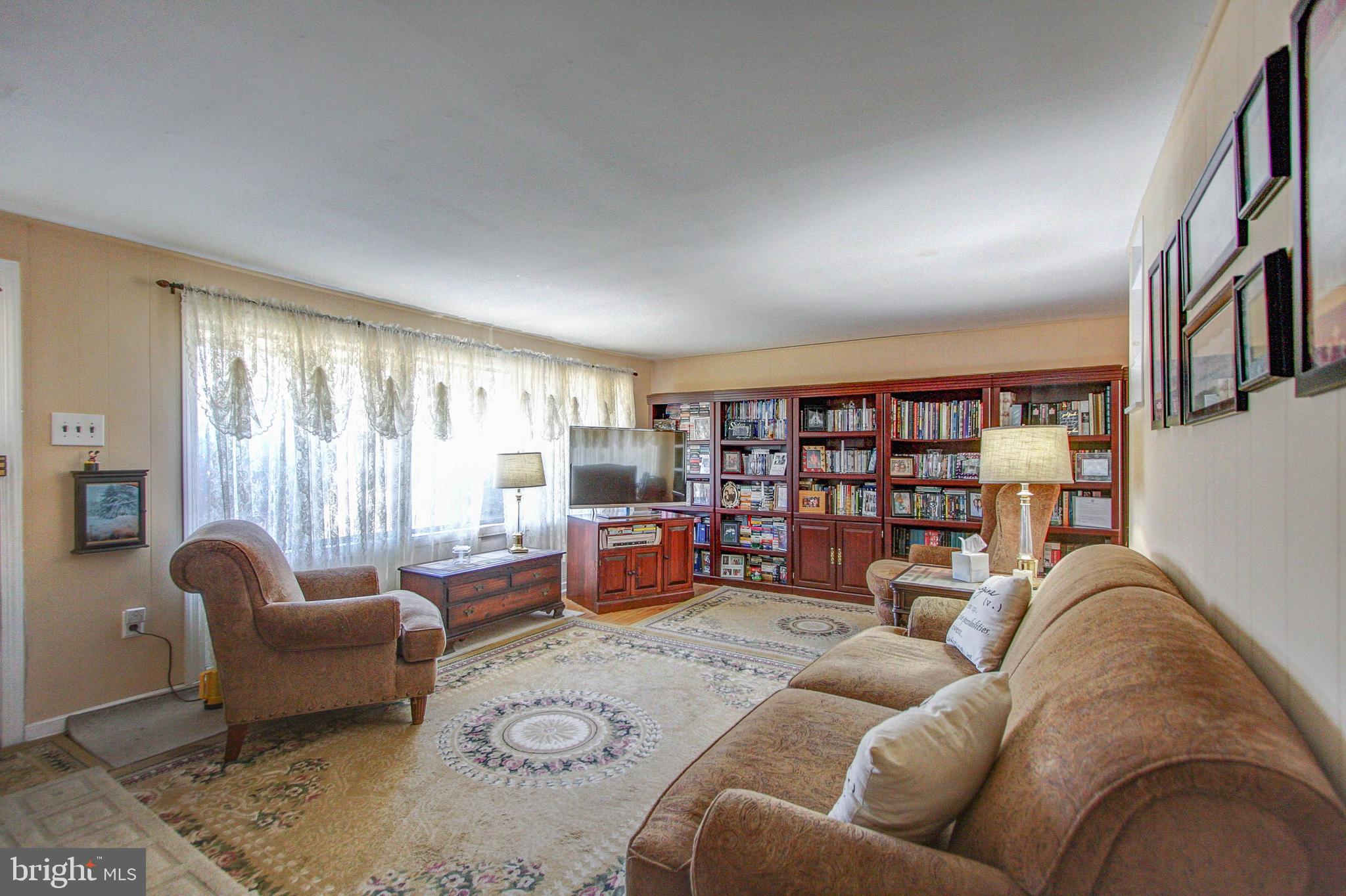 509 West County Line Road Hatboro, PA 19040 - Photo 7 of 28