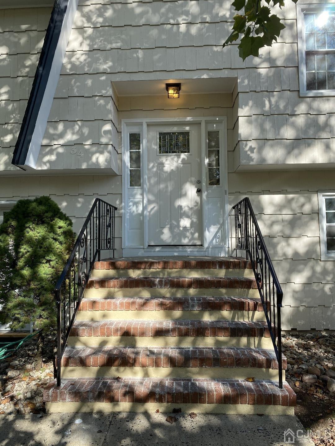 34 Hillsdale Road Edison, NJ 08820 - Photo 1 of 6 a view of entryway