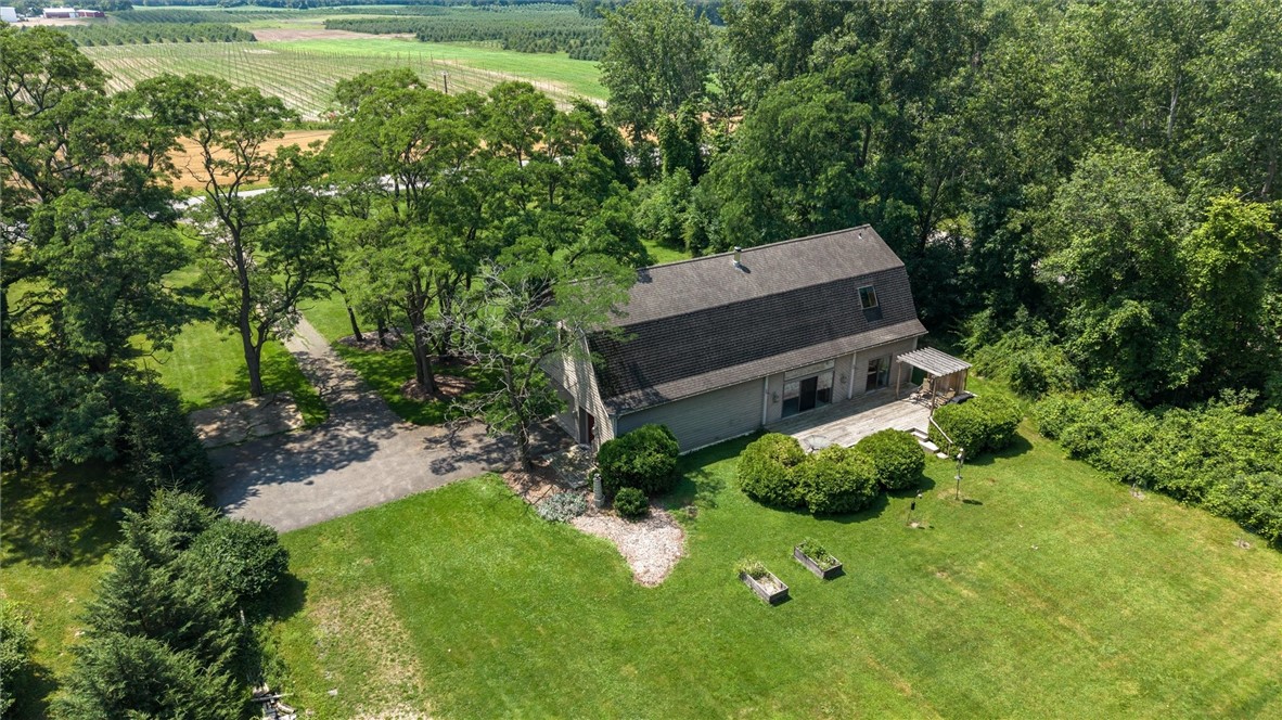 1880 Lake Road Webster, NY 14580 - Photo 13 of 49