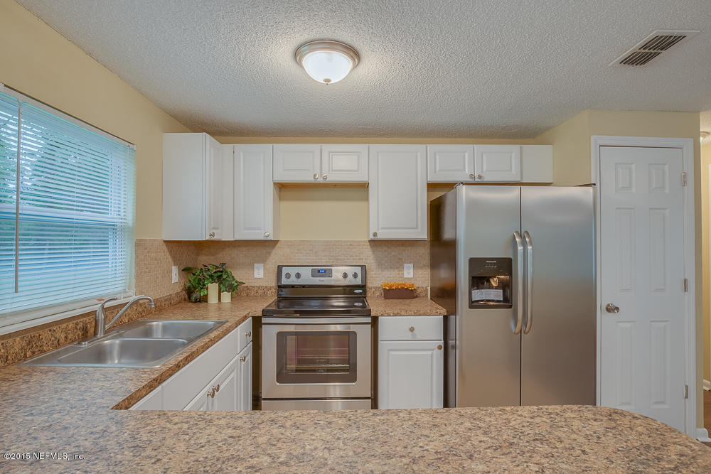 2411 Fernside Road Jacksonville, FL 32246 - Photo 6 of 17 2411 Fernside Road (11 of 27)