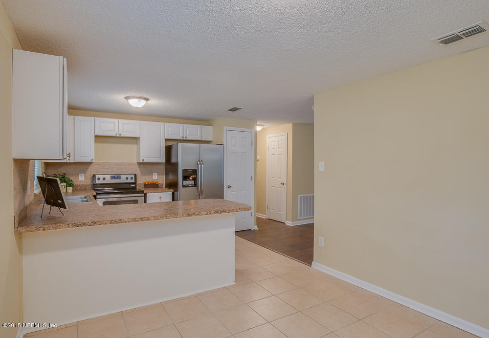 2411 Fernside Road Jacksonville, FL 32246 - Photo 8 of 17 2411 Fernside Road (13 of 27)