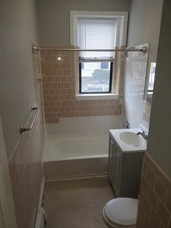 $2,400 | 10 Abbotsford Street, Unit 2, Boston, MA 02121