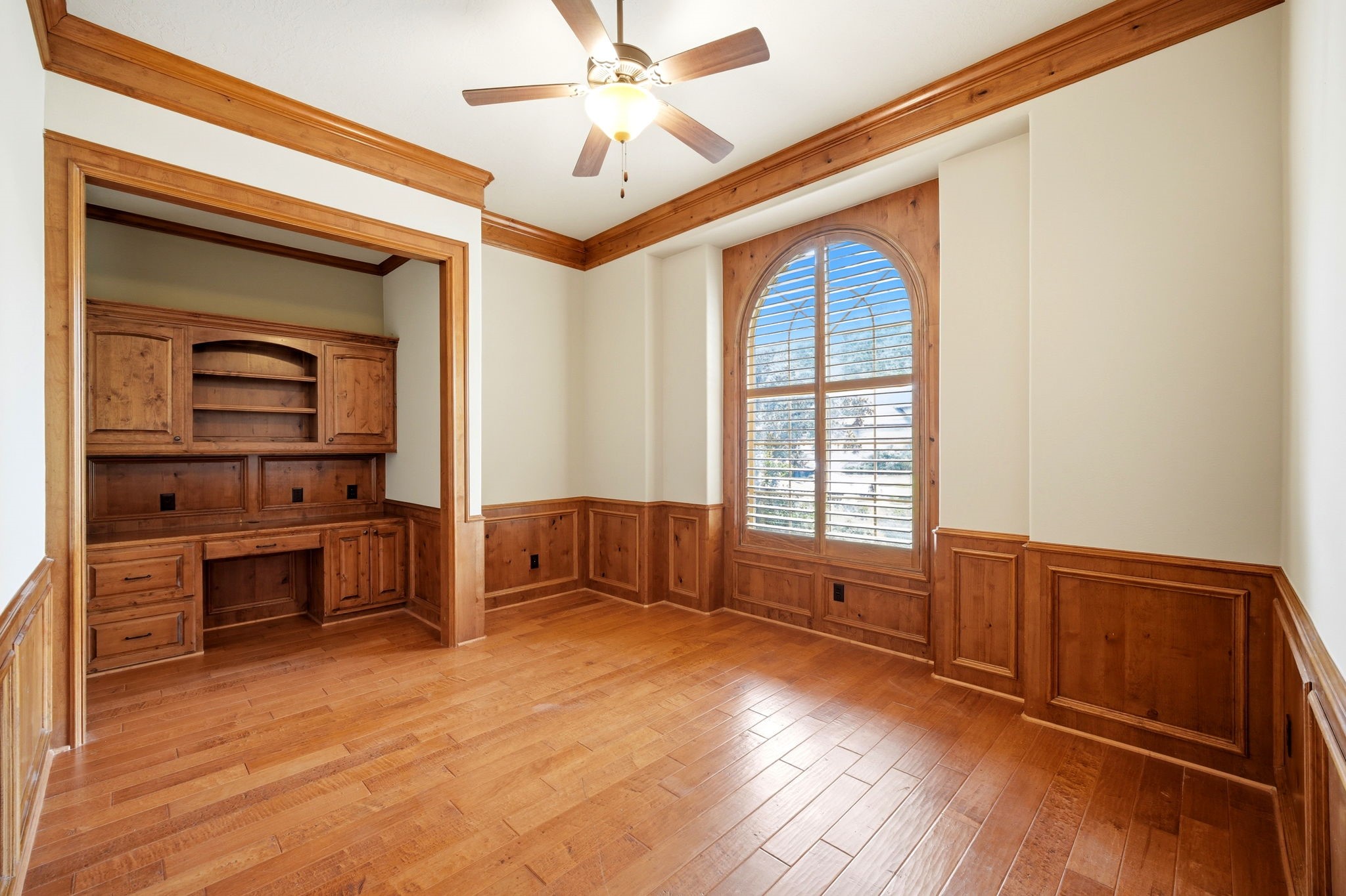 7818 Sunset Falls Court Spring, TX 77379 - Photo 9 of 42