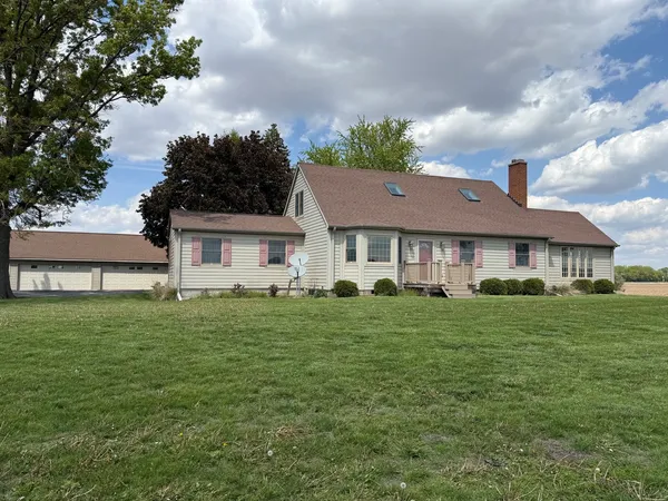 $499,900 | 311 Stouffer Road, Sterling, IL 61081