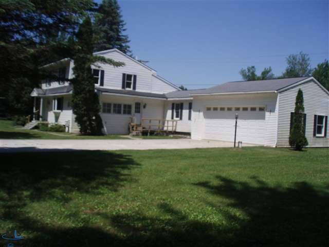 9032 Big Hand Road Columbus, MI 48063 - Photo 1 of 30 31111877.JPG