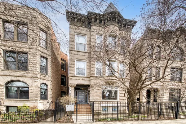 $3,495 | 1345 North Maplewood Avenue, Unit 3, Chicago, IL 60622