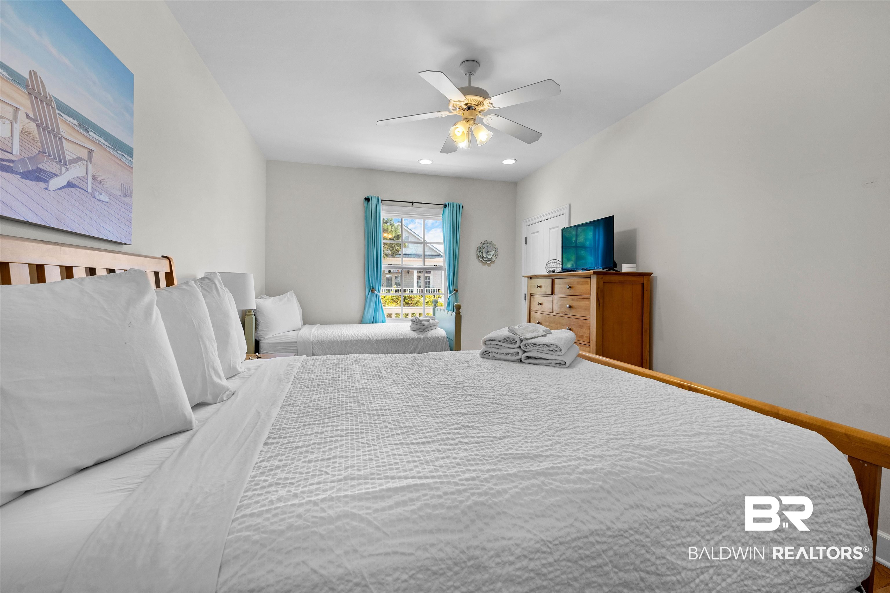 3434 Mariner Circle Orange Beach, AL 36561 - Photo 24 of 38 Bedroom with ceiling fan