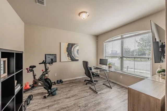 $432,500 | 153 Hidden Creek Court, Saginaw, TX 76131