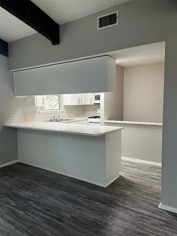 $1,650 | 1120 Hollow Creek Drive, Unit B, Austin, TX 78704