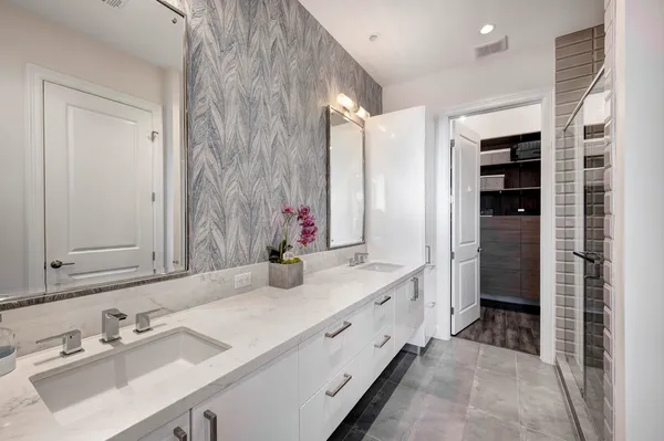 $3,400 | 1211 Caroline Street, Unit 1501, Houston, TX 77002