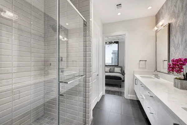 $3,400 | 1211 Caroline Street, Unit 1501, Houston, TX 77002