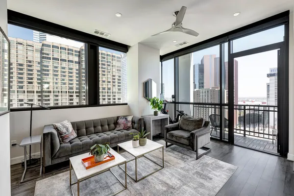 $3,400 | 1211 Caroline Street, Unit 1501, Houston, TX 77002