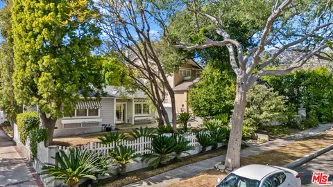 $1,550,000 | 1023 East Grinnell Drive, Burbank, CA 91501