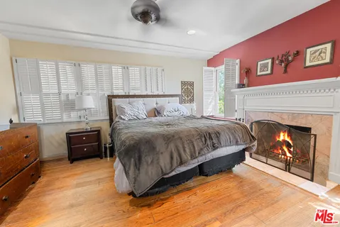 $1,550,000 | 1023 East Grinnell Drive, Burbank, CA 91501