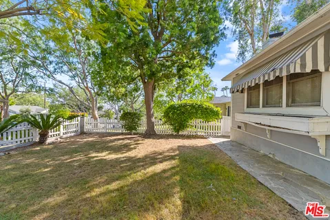 $1,550,000 | 1023 East Grinnell Drive, Burbank, CA 91501