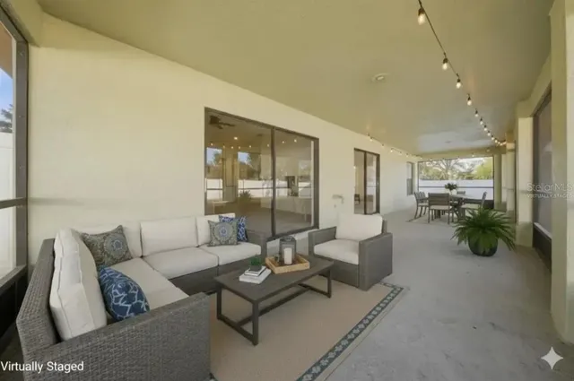 $320,000 | 489 Oaklanding Boulevard, Mulberry, FL 33860