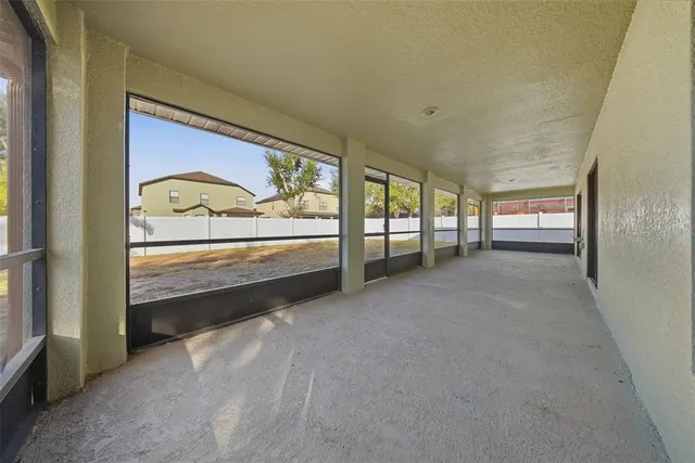 $320,000 | 489 Oaklanding Boulevard, Mulberry, FL 33860