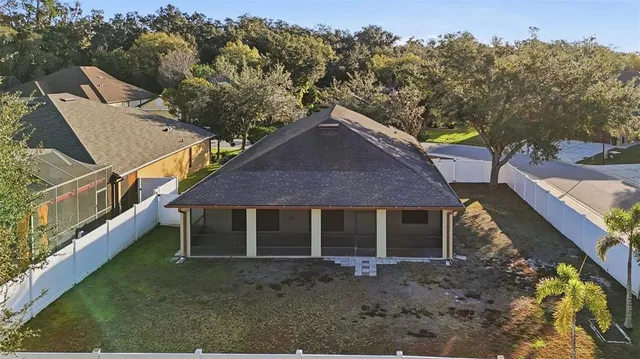 $320,000 | 489 Oaklanding Boulevard, Mulberry, FL 33860