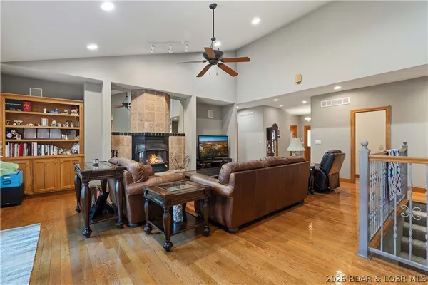 $850,000 | 46 Black Road, Kaiser, MO 65047