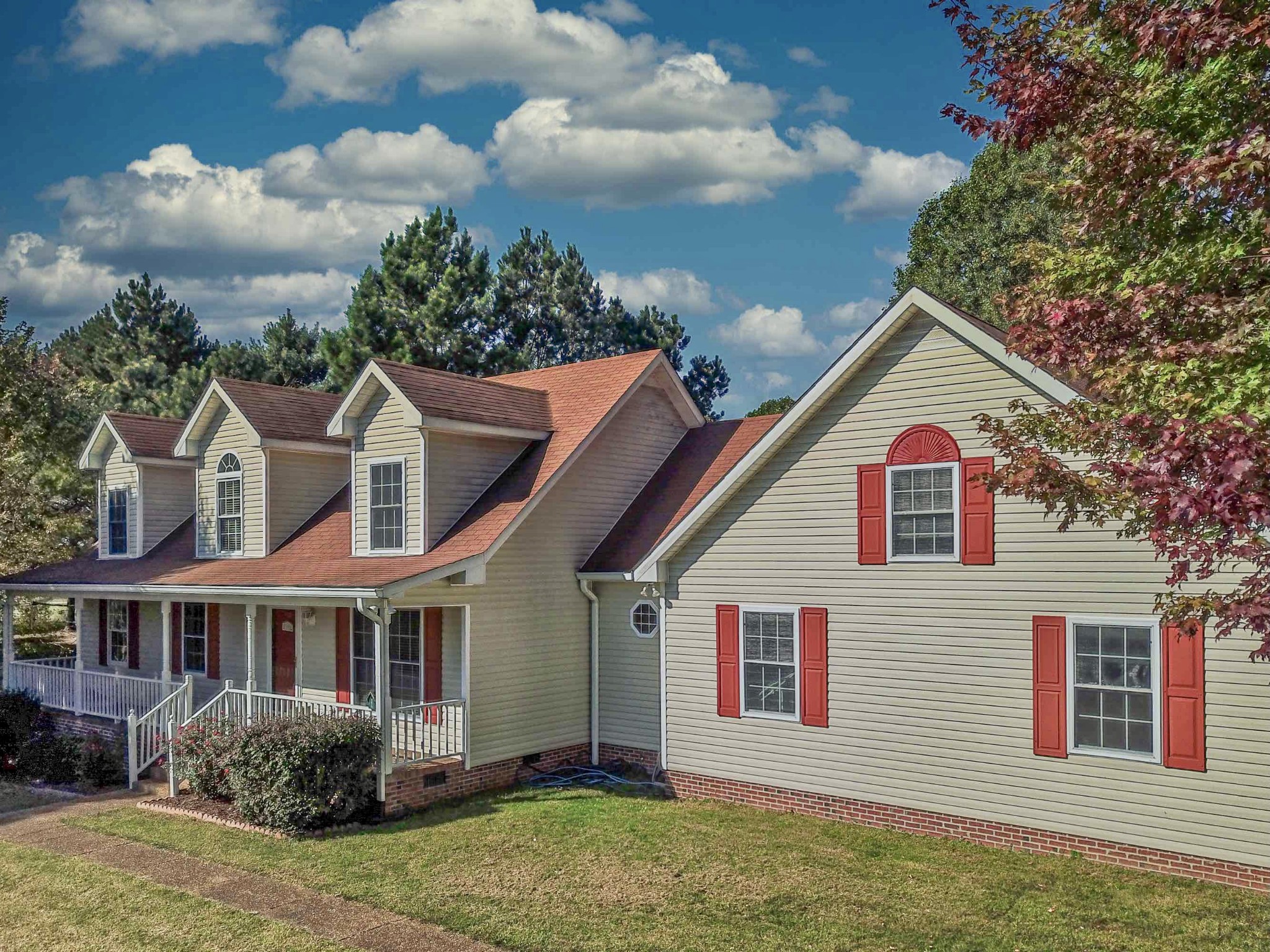 1059 North Corinth Road Portland, TN 37148 - Photo 5 of 40 a view of a house with backyard and garden