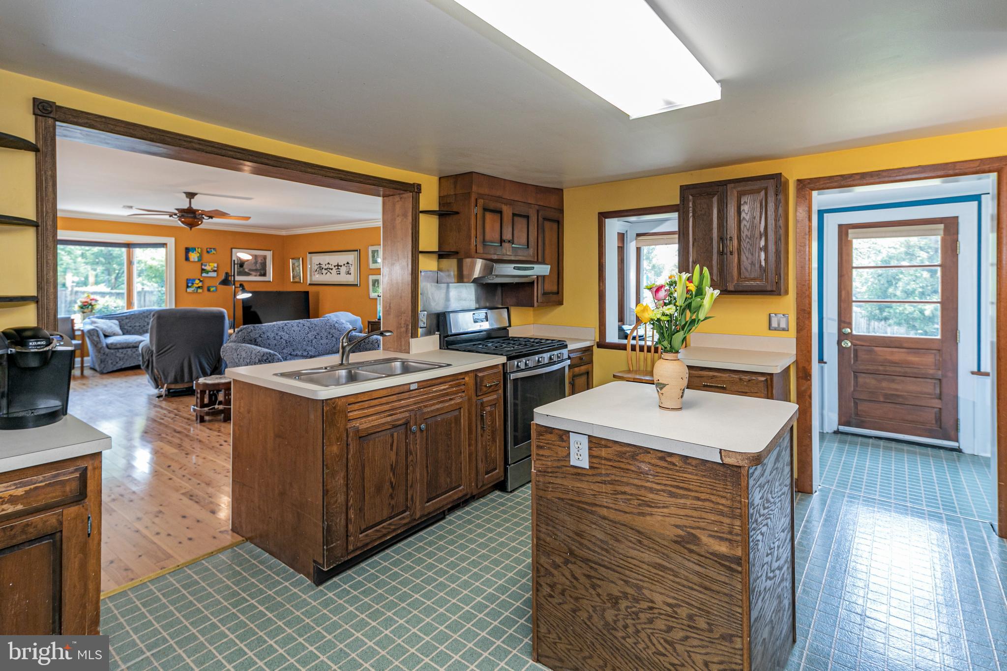 221 South Branch Road Hillsborough, NJ 08844 - Photo 6 of 41 Gallery Image 6