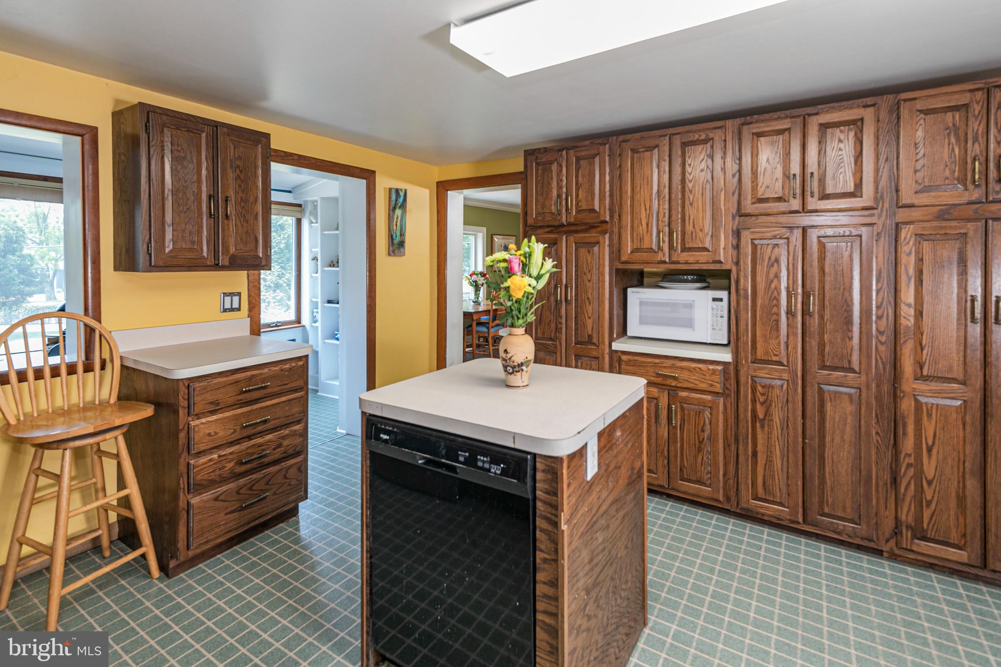 221 South Branch Road Hillsborough, NJ 08844 - Photo 9 of 41 Gallery Image 9