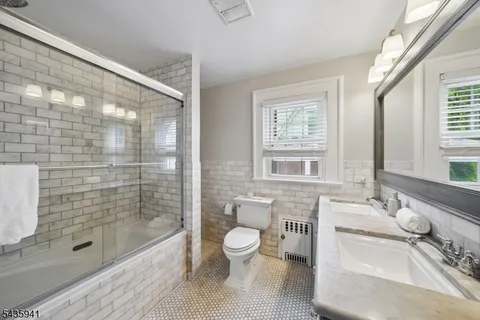 $899,000 | 14 Evergreen Place, Maplewood, NJ 07040