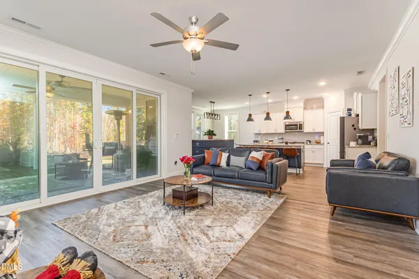 $550,000 | 300 West Amber Oak Drive, Selma, NC 27576