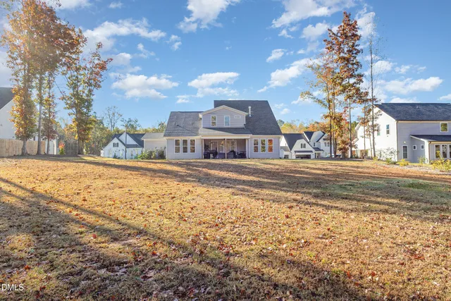 $570,000 | 300 West Amber Oak Drive, Selma, NC 27576