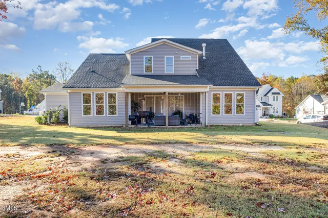 $570,000 | 300 West Amber Oak Drive, Selma, NC 27576