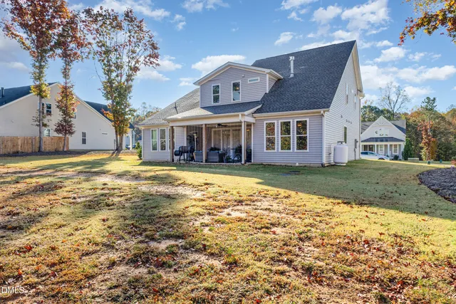 $570,000 | 300 West Amber Oak Drive, Selma, NC 27576