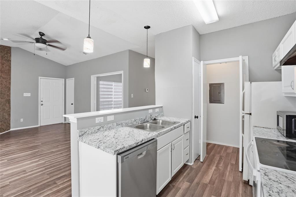 4115 Esters Road, Unit 712 Irving, TX 75038 - Photo 5 of 19