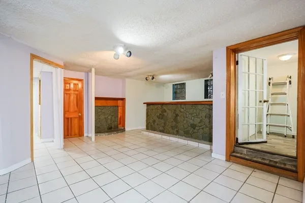 $599,000 | 104 Oak Street, Fall River, MA 02720