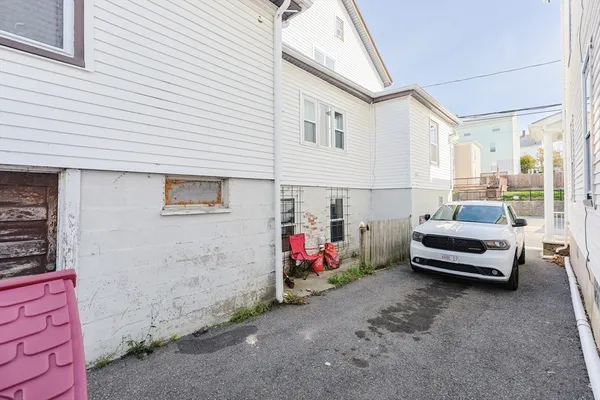 $599,000 | 104 Oak Street, Fall River, MA 02720