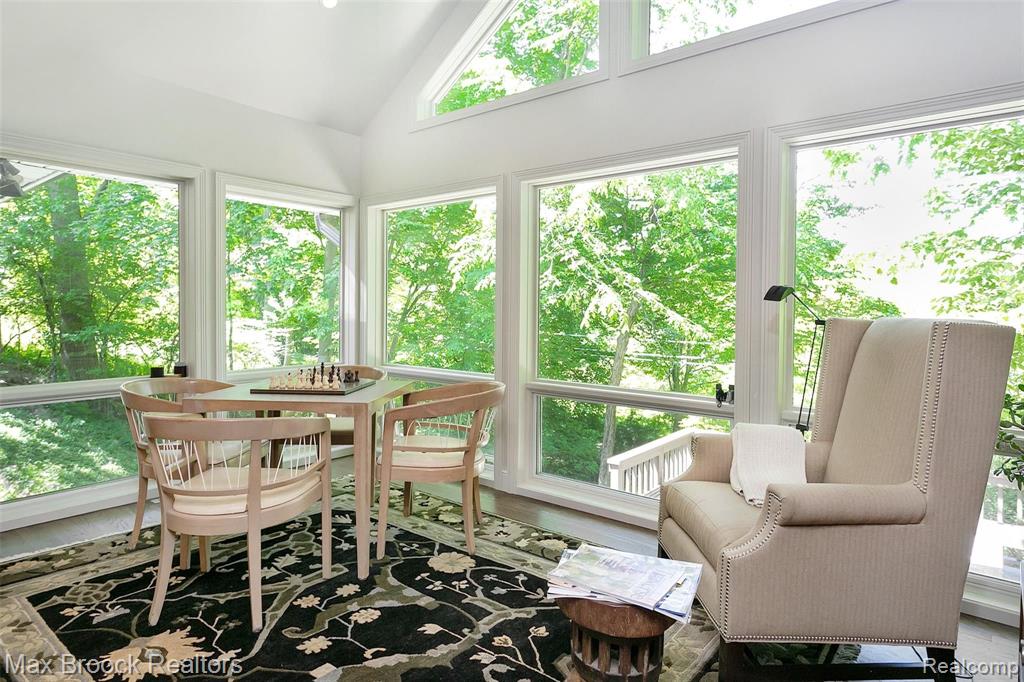 19248 Riverside Drive Beverly Hills, MI 48025 - Photo 14 of 54