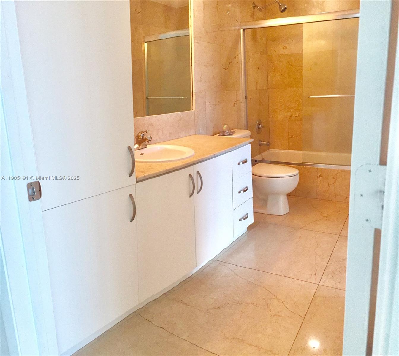 1401 Southwest 22nd Street, Unit 803 Miami, FL 33145 - Photo 13 of 40