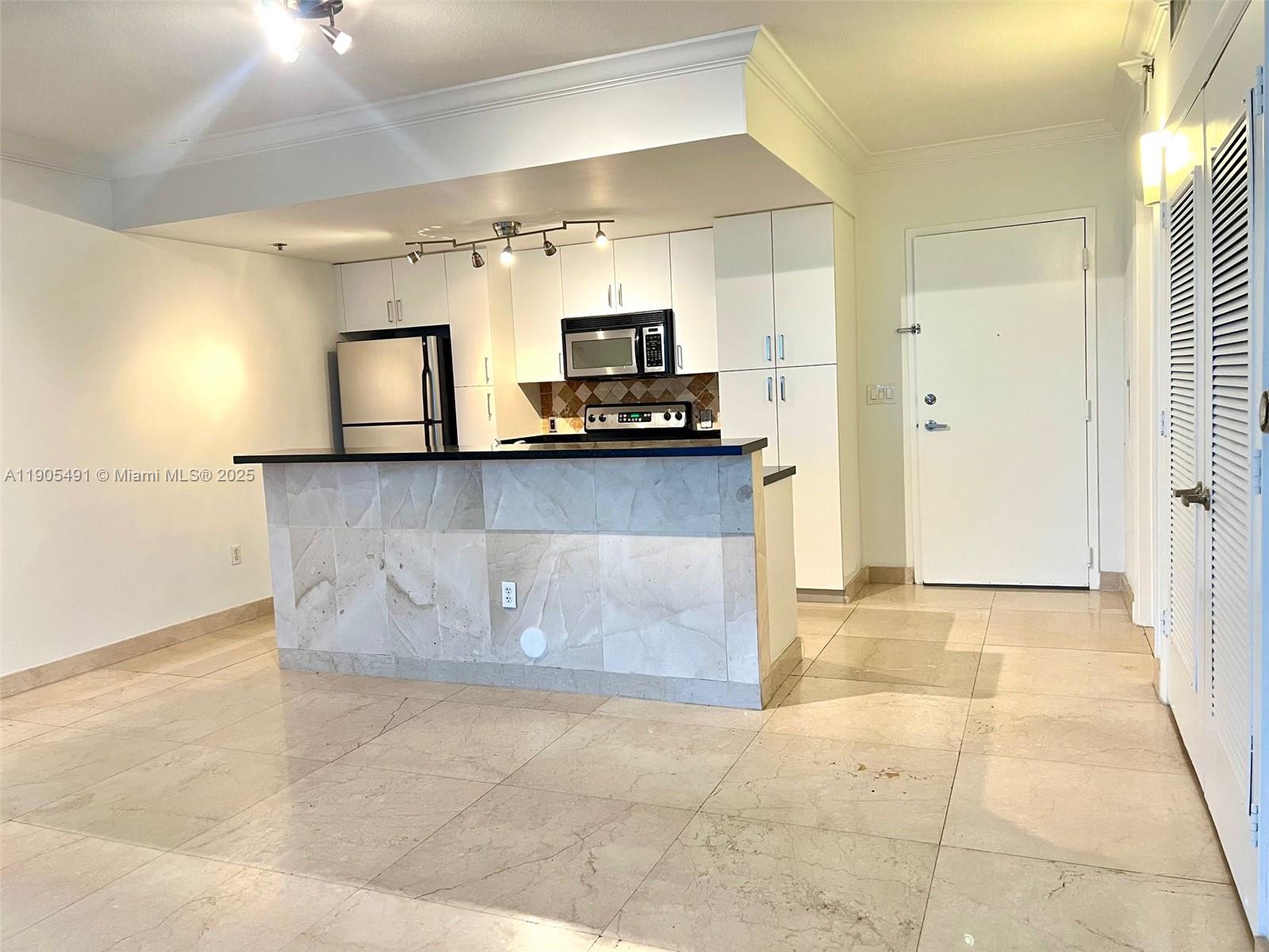 1401 Southwest 22nd Street, Unit 803 Miami, FL 33145 - Photo 29 of 40