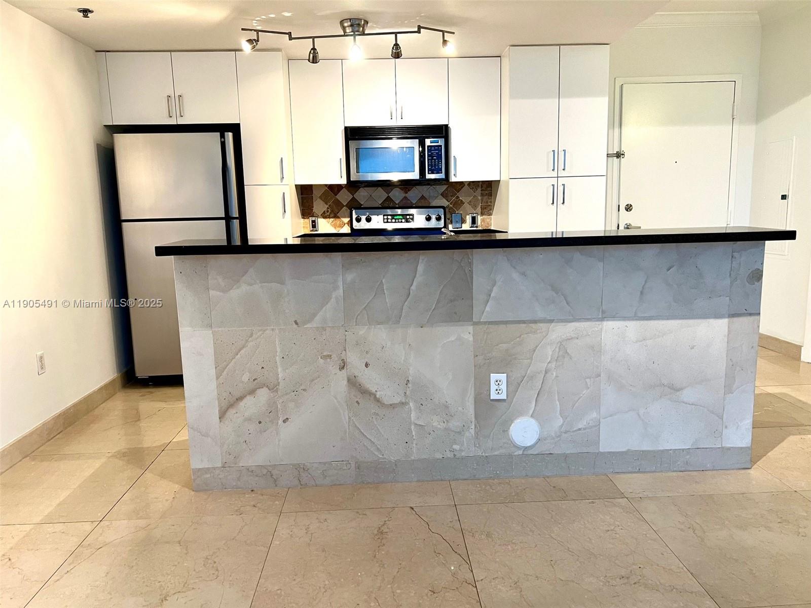 1401 Southwest 22nd Street, Unit 803 Miami, FL 33145 - Photo 31 of 40