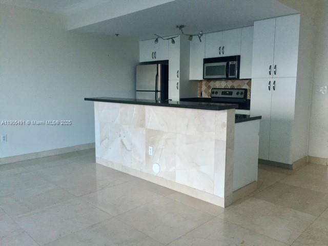 1401 Southwest 22nd Street, Unit 803 Miami, FL 33145 - Photo 4 of 40