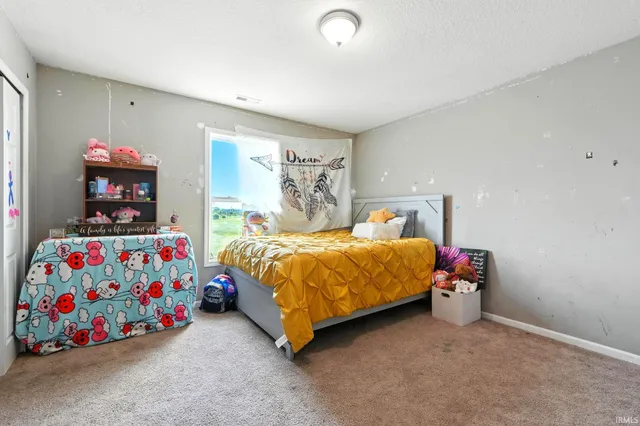 $314,900 | 1904 Waynedale Drive, Garrett, IN 46738