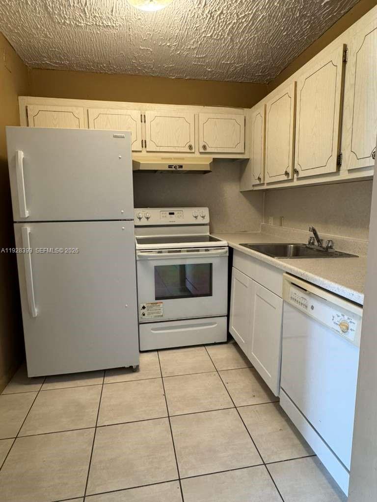 149 Preston F, Unit 149 Boca Raton, FL 33434 - Photo 10 of 35