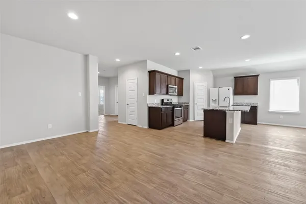 $349,900 | 1606 Bear Spring Drive, Richmond, TX 77469