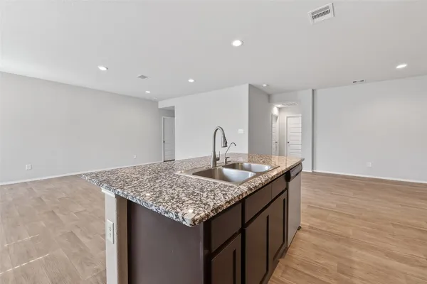 $349,900 | 1606 Bear Spring Drive, Richmond, TX 77469